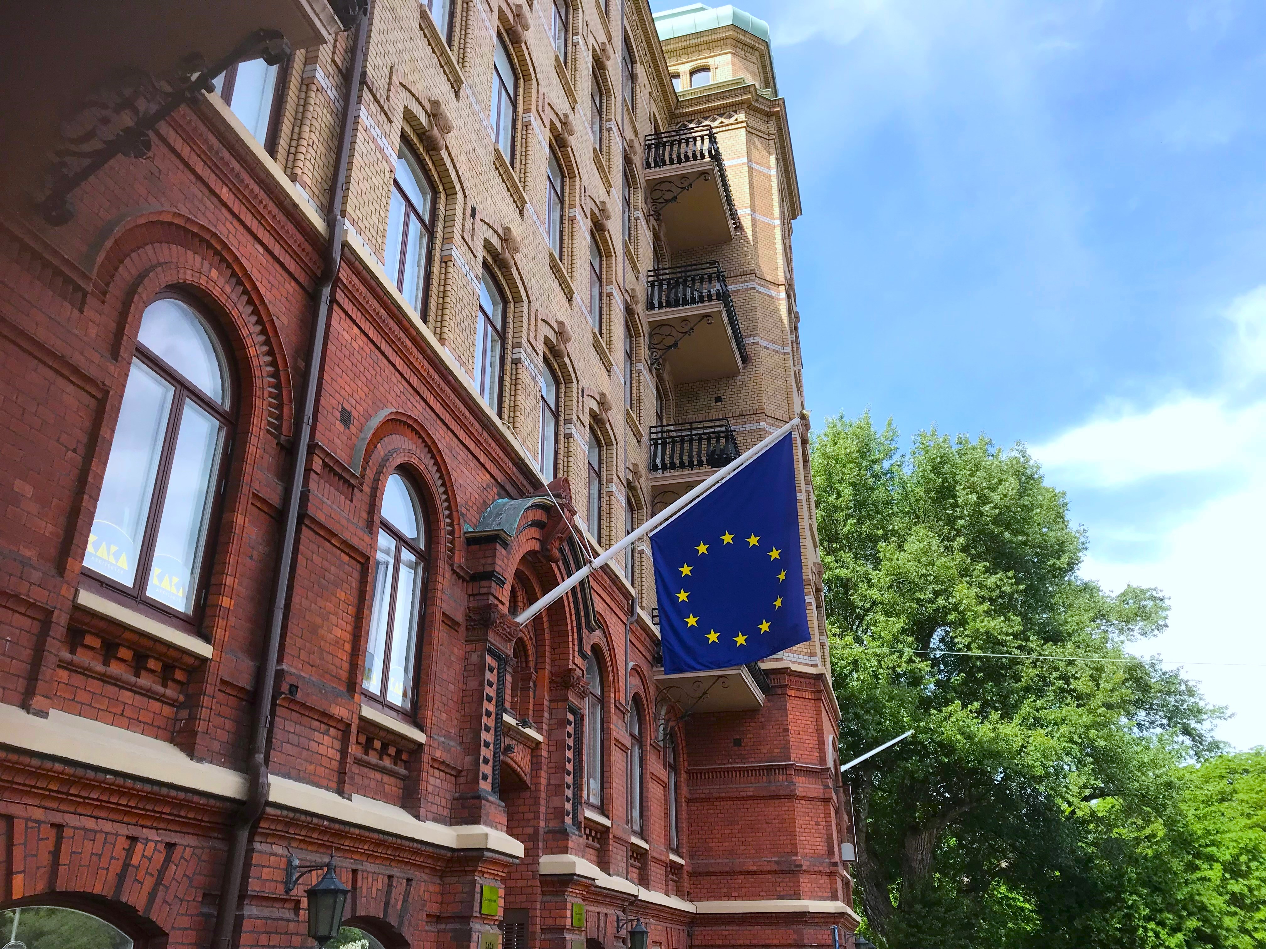 EU-flagga på fasad i Göteborg