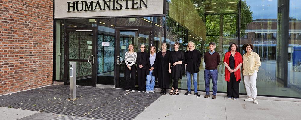 Studievägledare framför Humanisten