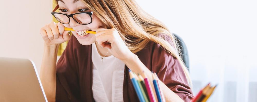 Om du är stressad över dina studier kan studievägledaren hjälpa dig lägga upp en studieplan.