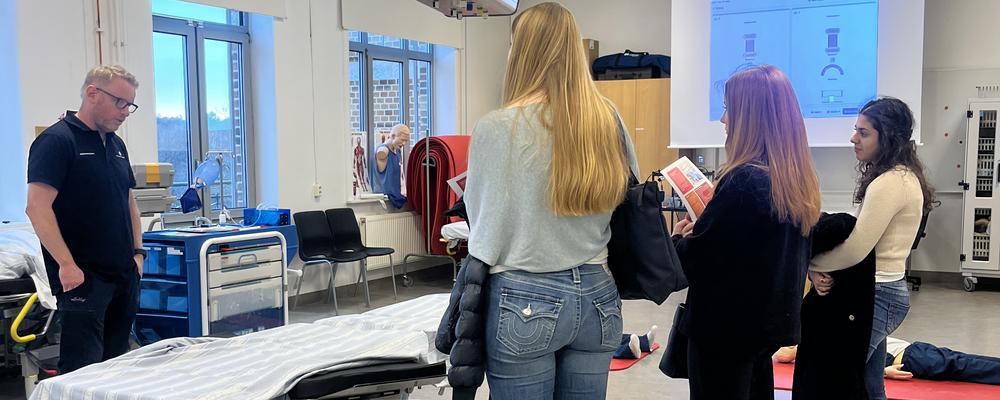 Studenter besöker KTC på Öppet hus 2026.