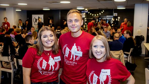 Tre studenter engagerade i SG Europa.
