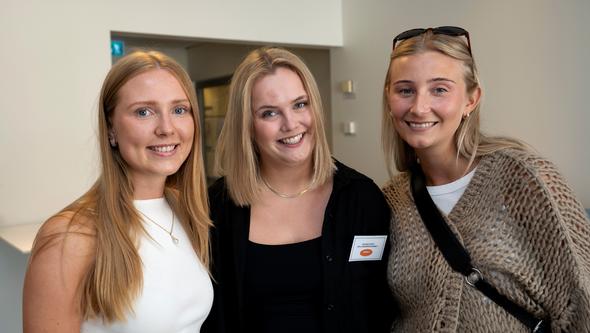 Three female medical students, Sofia, Ellen, and Natalia.